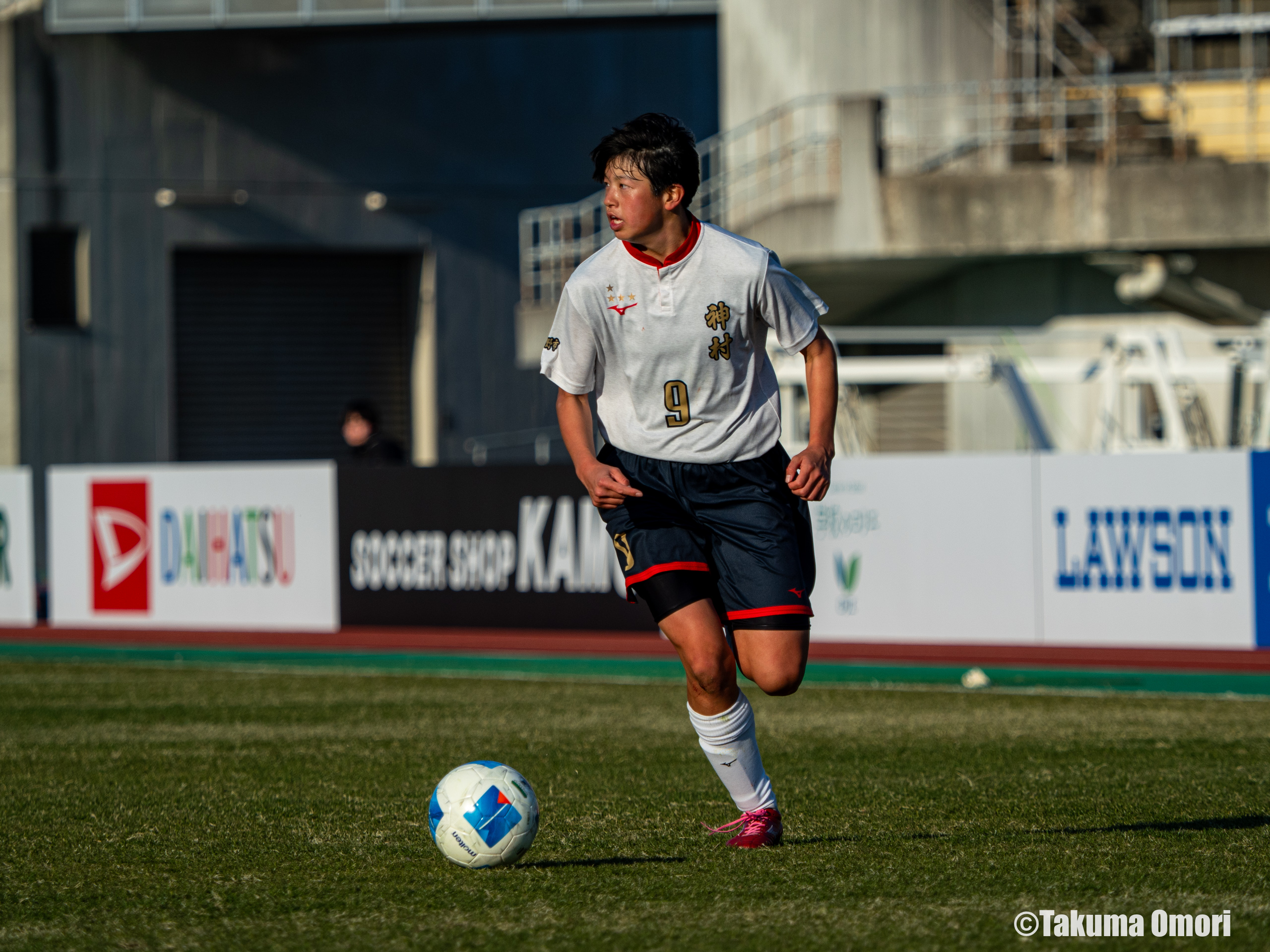 神村学園サッカーピステ 選手権］神村学園・FW原口鈴音｜得点王に輝く8ゴール、準決勝でも狙い